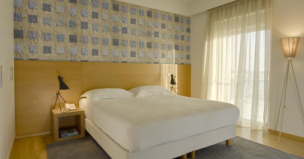 Scale Suites Athena Bagian luar foto